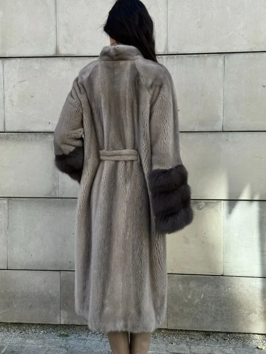 Шуба кимоно из меха норки Vintage Grey рукава с отделкой из куницы - фото 7