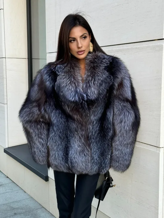 Шуба из меха чернобурки с английским воротником, цельные пластины - серая - фото 5
