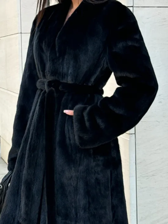 Шуба халат из аукционного меха норки, V-образный воротник с поясом - фото 1