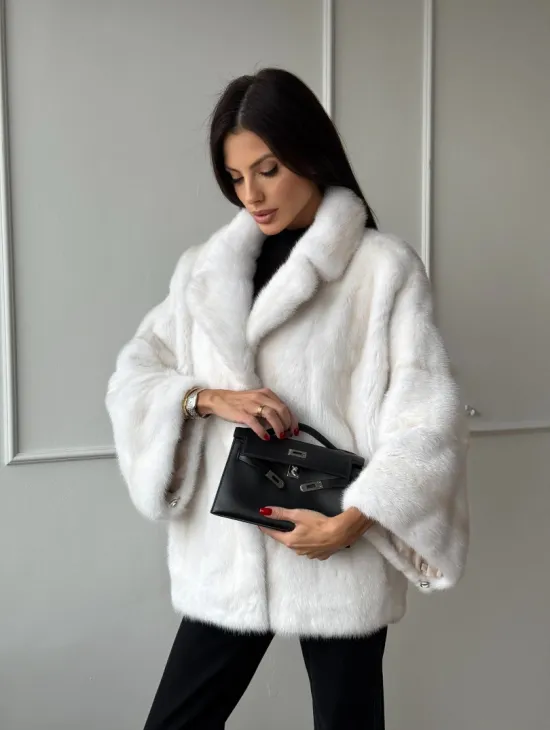 Полушубок из меха норки паломино с рукавом 