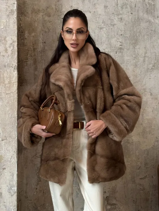 Полушубок из натуральной норки пастель с английским воротником - паркет - фото 0