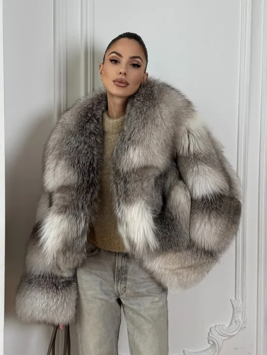 Женская короткая меховая куртка - шуба из натурального лисьего меха - фото 7