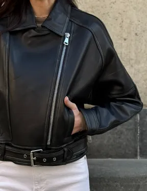 Кожаная куртка в стиле Casual - фото 1