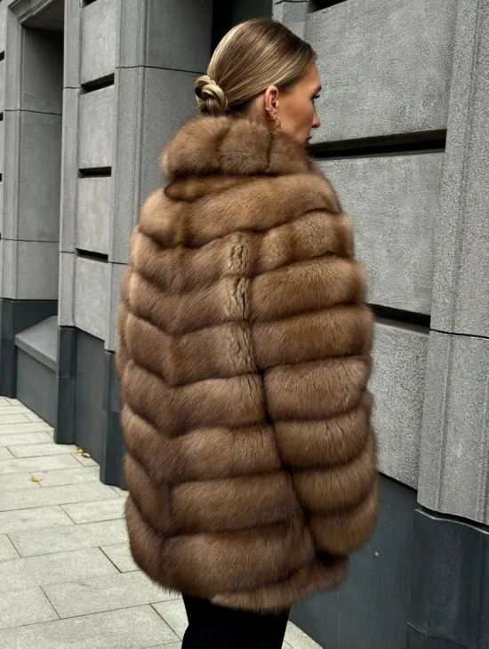 Шуба из куницы с воротником шаль - фото 6