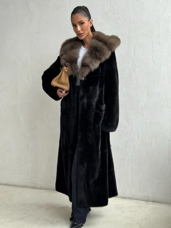 Черная норковая шуба с поясом - капюшон куница - фото 6