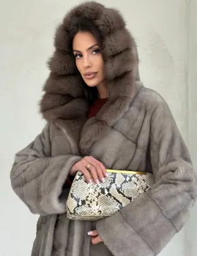 Серый норковый полушубок - капюшон куница - фото 4