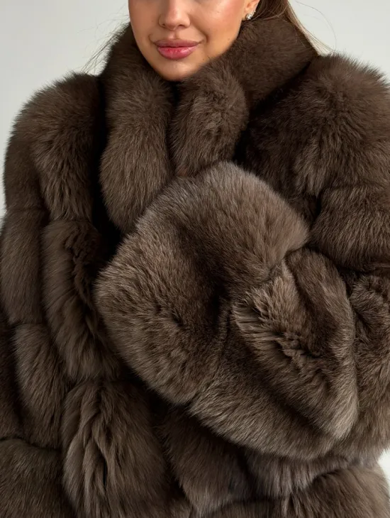 Шуба песцовая под соболь - фото 1