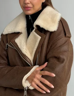 Короткая косуха-дубленка из овчины - фото 2