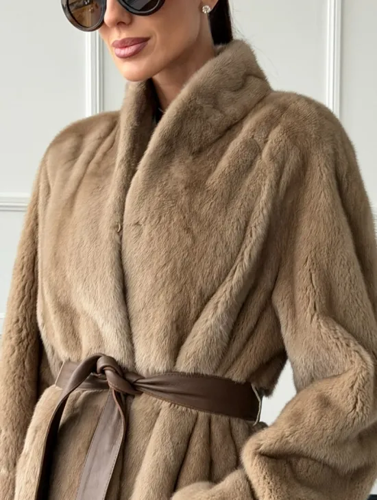 Норковое меховое пальто для женщин - фото 1