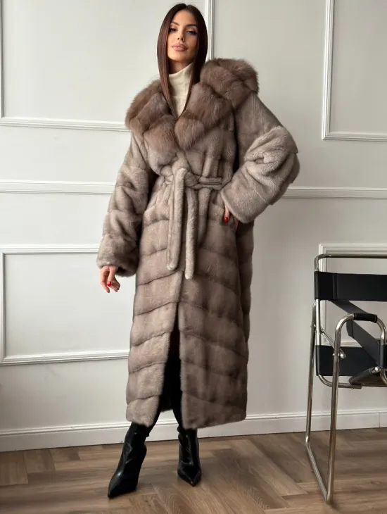 Шуба норковая с капюшоном куница - цвет светло-серый - фото 4