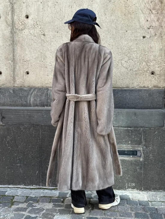 Шуба - пальто в винтажном стиле из скандинавской норки - фото 9